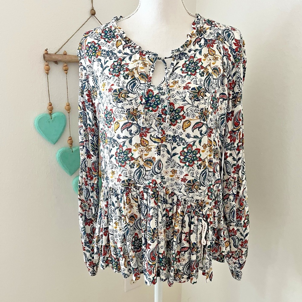 Time & Tru Paisley ruffle bottom boho hippie flowy top S cinch cuffs tassel